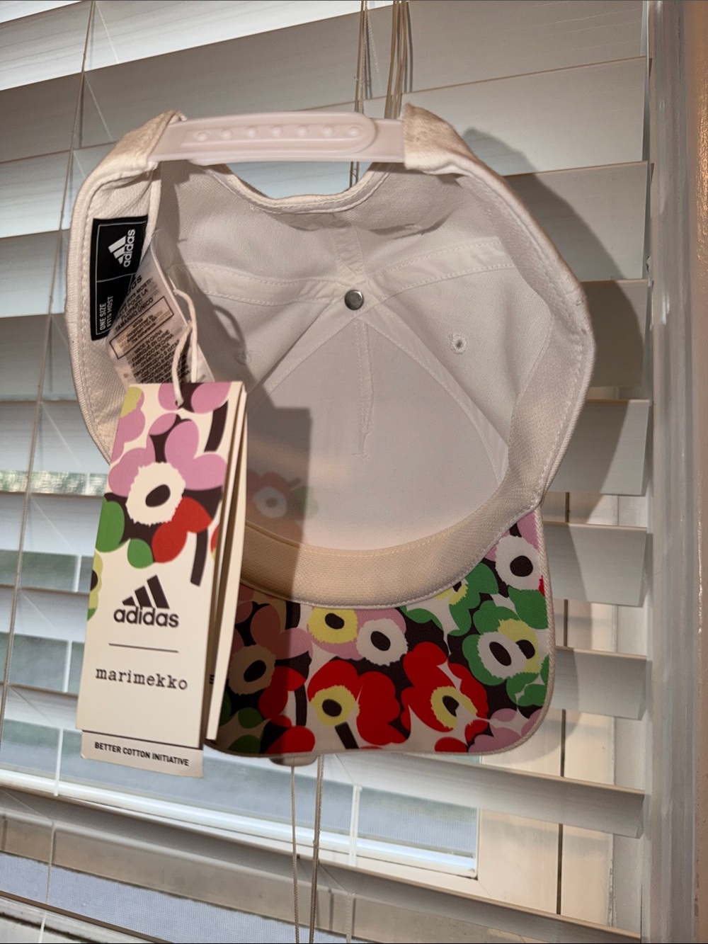 Marimekko Adult White Baseball Cap with Colorful Floral Print - Picture 3 of 4